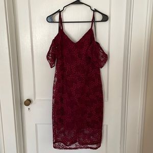 Gorgeous Guess lace burgundy dress